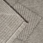 135056013-04.jpg